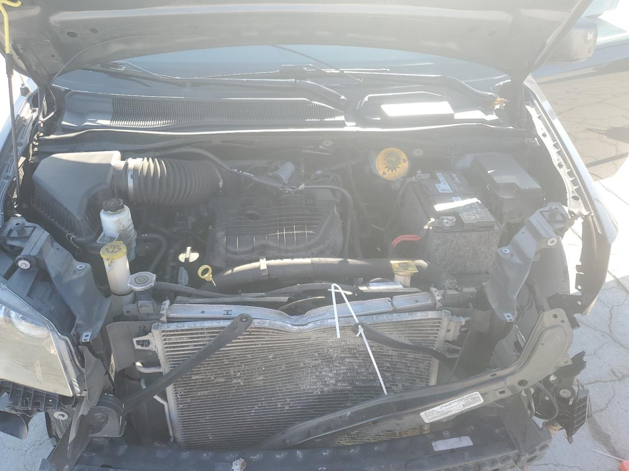 2019 Dodge Caravan - Image 12