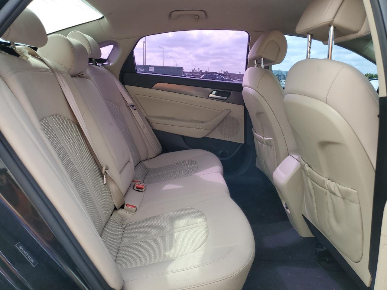 2015 Hyundai Sonata - Image 10