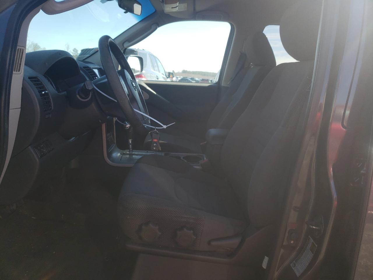 2012 Nissan Pathfinder - Image 7