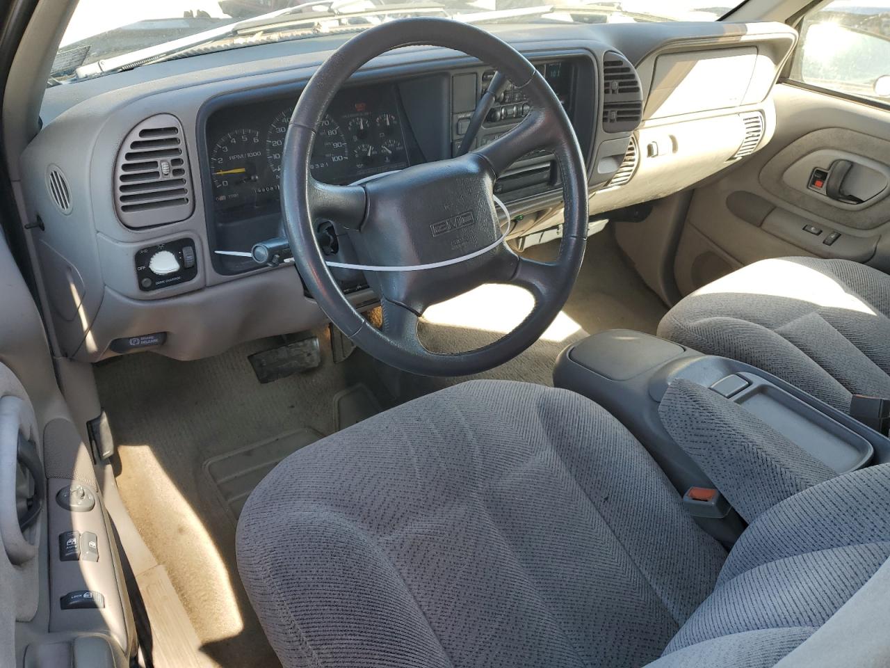 1998 GMC Sierra - Image 8