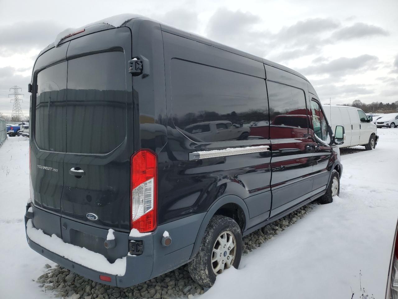 VIN 1FTYR2CMXFKA84294 2015 FORD TRANSIT no.3