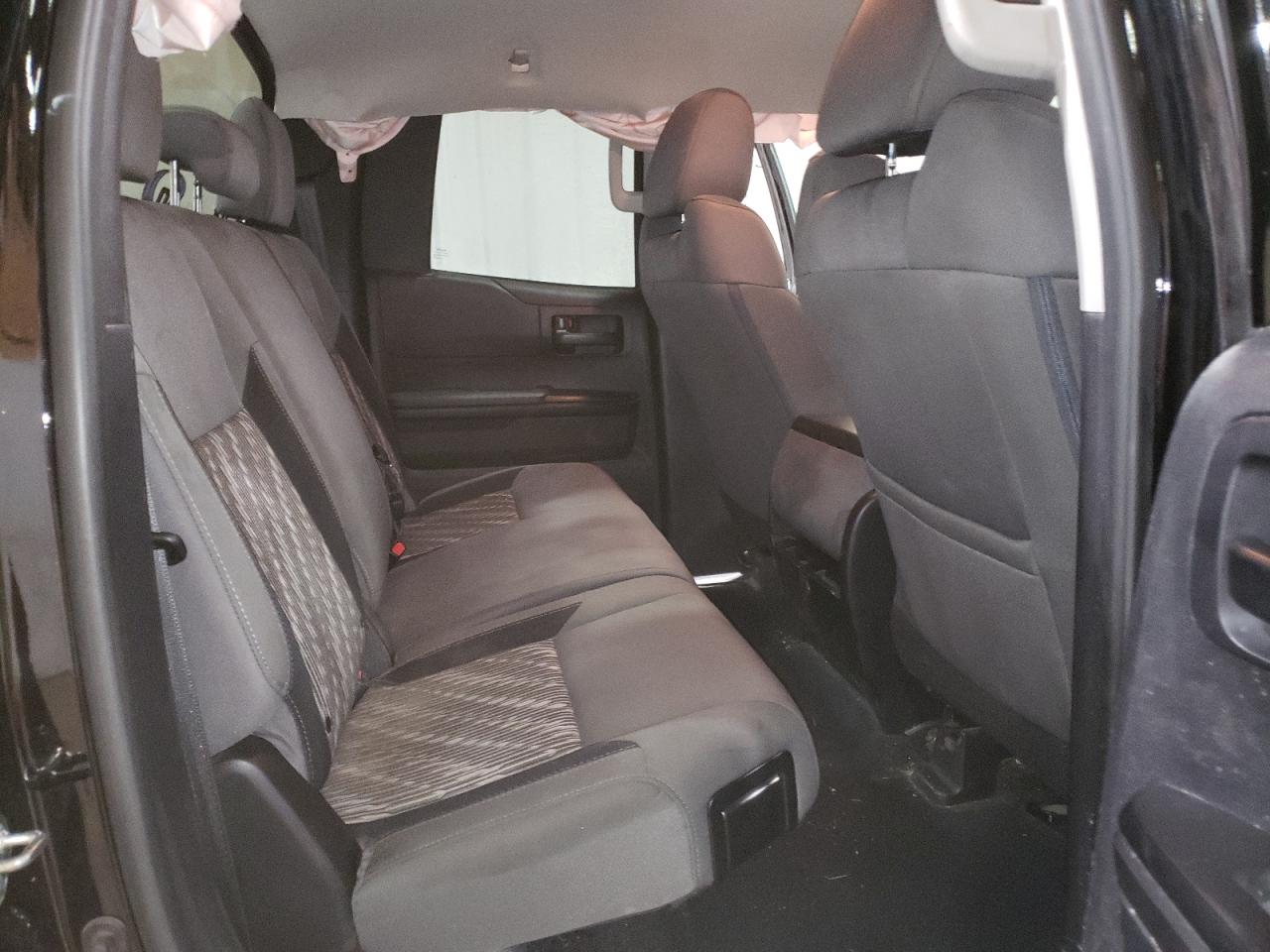2019 Toyota Tundra - Image 10