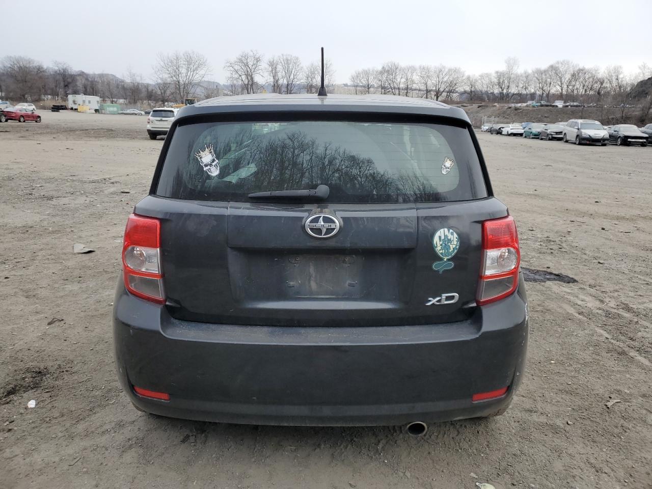 2009 Scion xD - Image 6