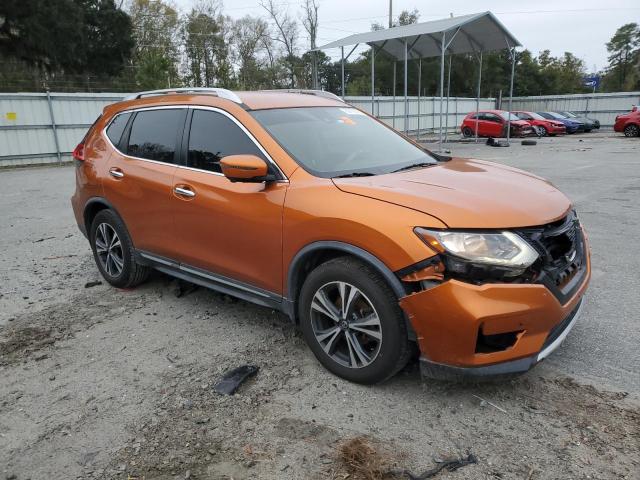  NISSAN ROGUE 2017 Оранжевый