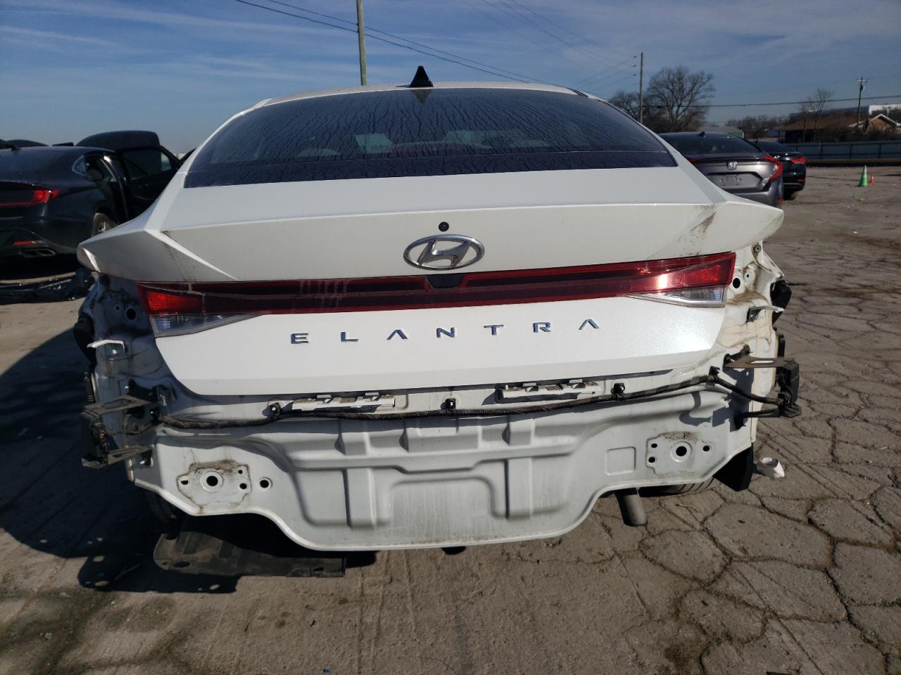 2021 Hyundai Elantra - Image 6