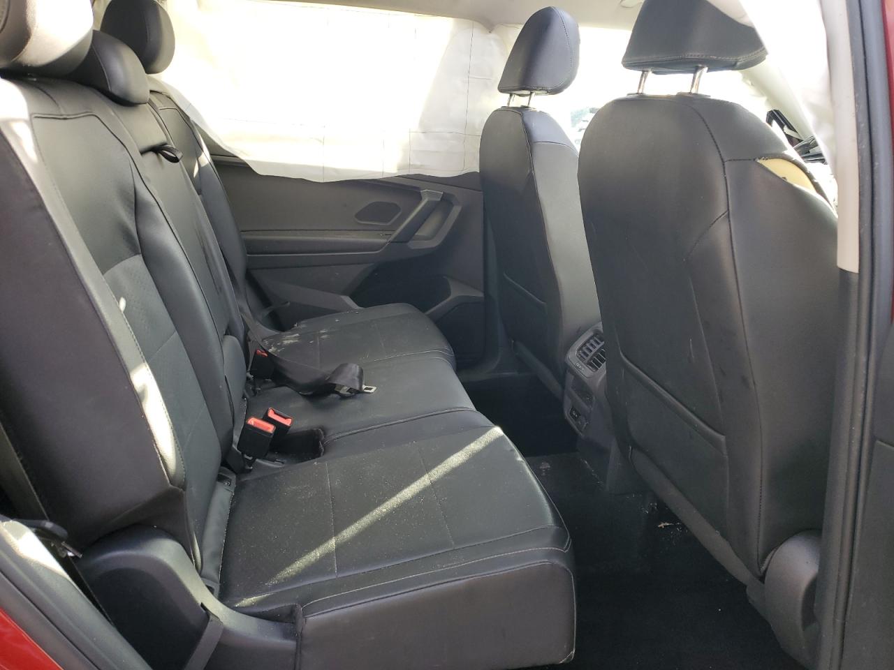2019 Volkswagen Tiguan - Image 11