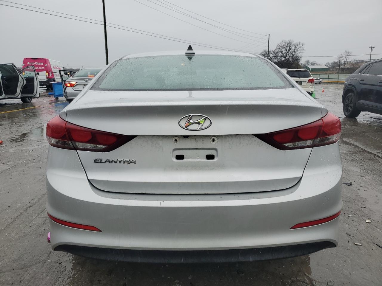 2017 Hyundai Elantra - Image 6