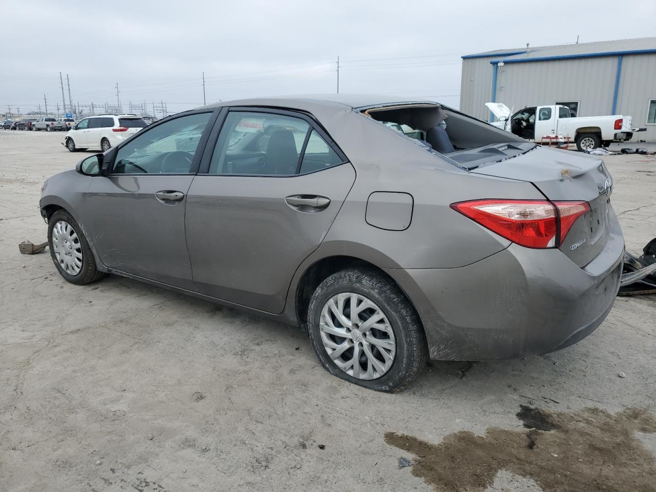 2018 Toyota Corolla - Image 2