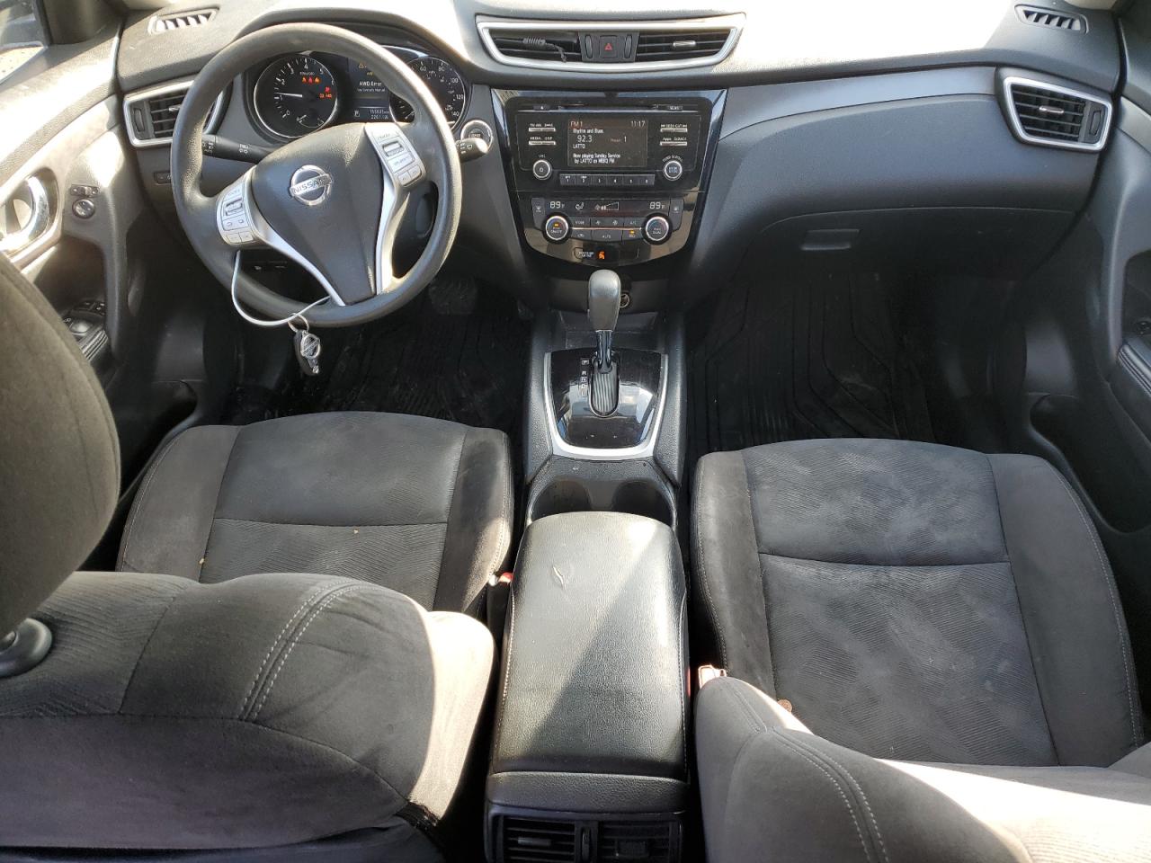 2015 Nissan Rogue - Image 8