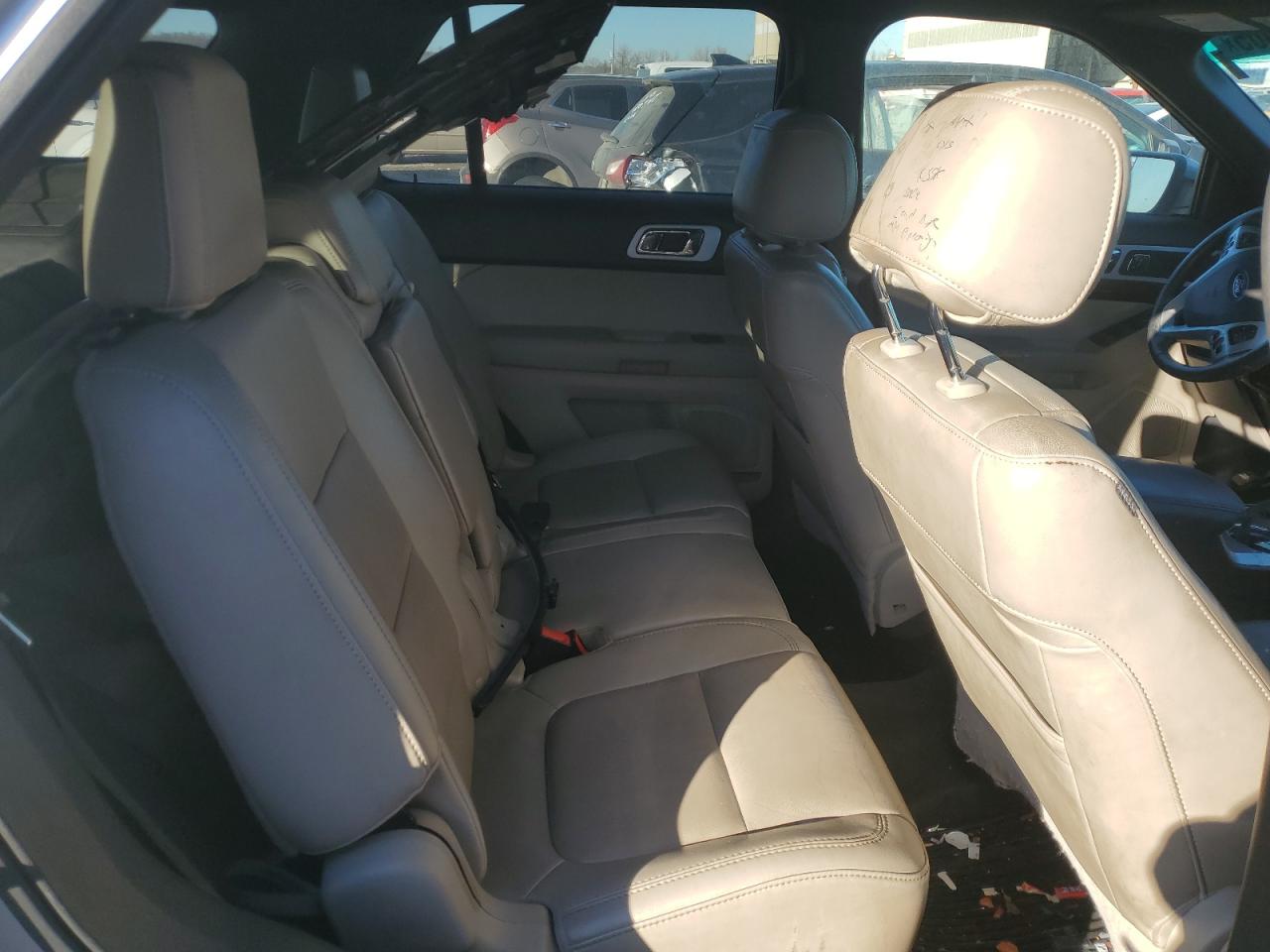 2012 Ford Explorer - Image 11