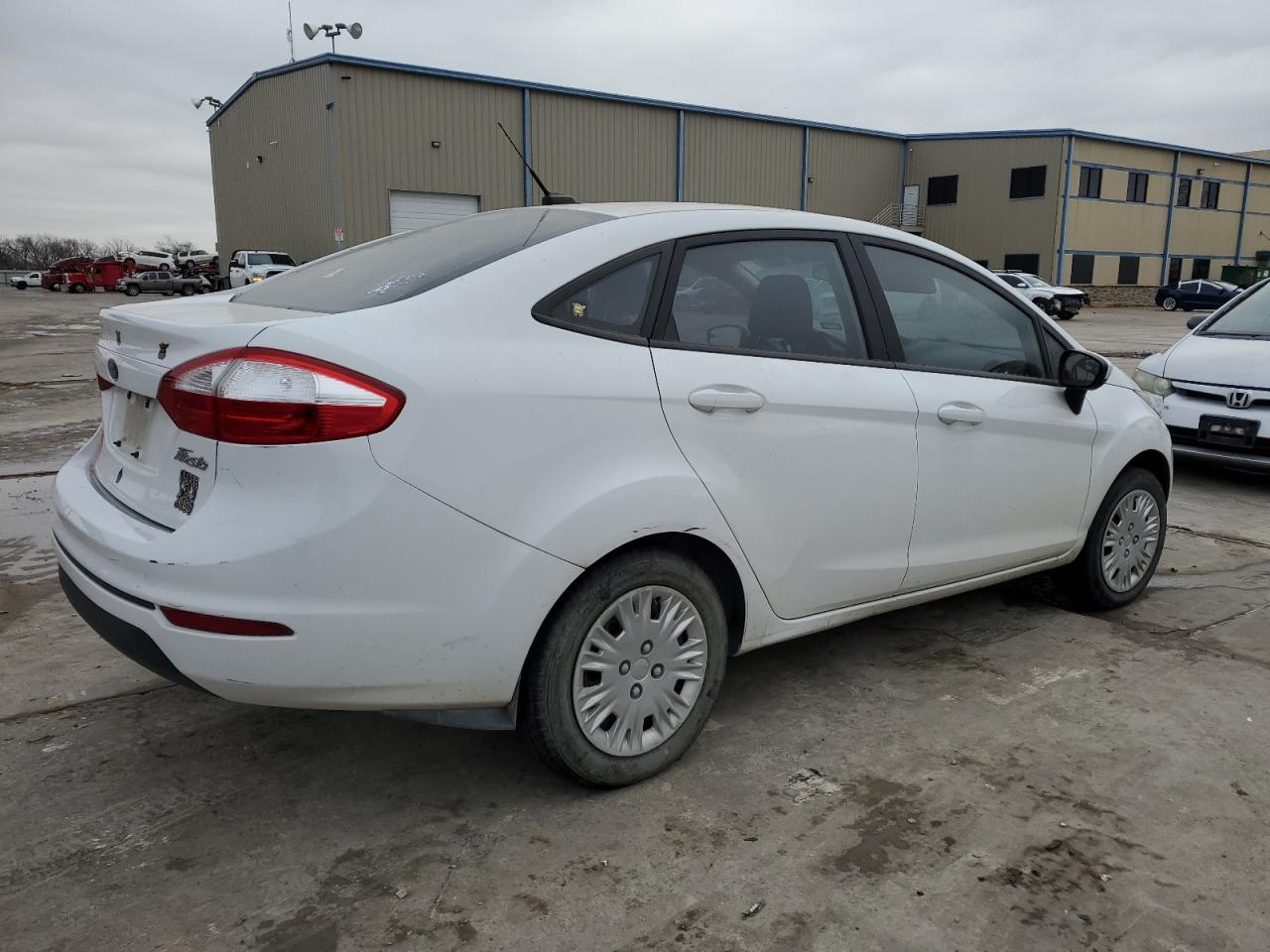 2016 Ford Fiesta - Image 3