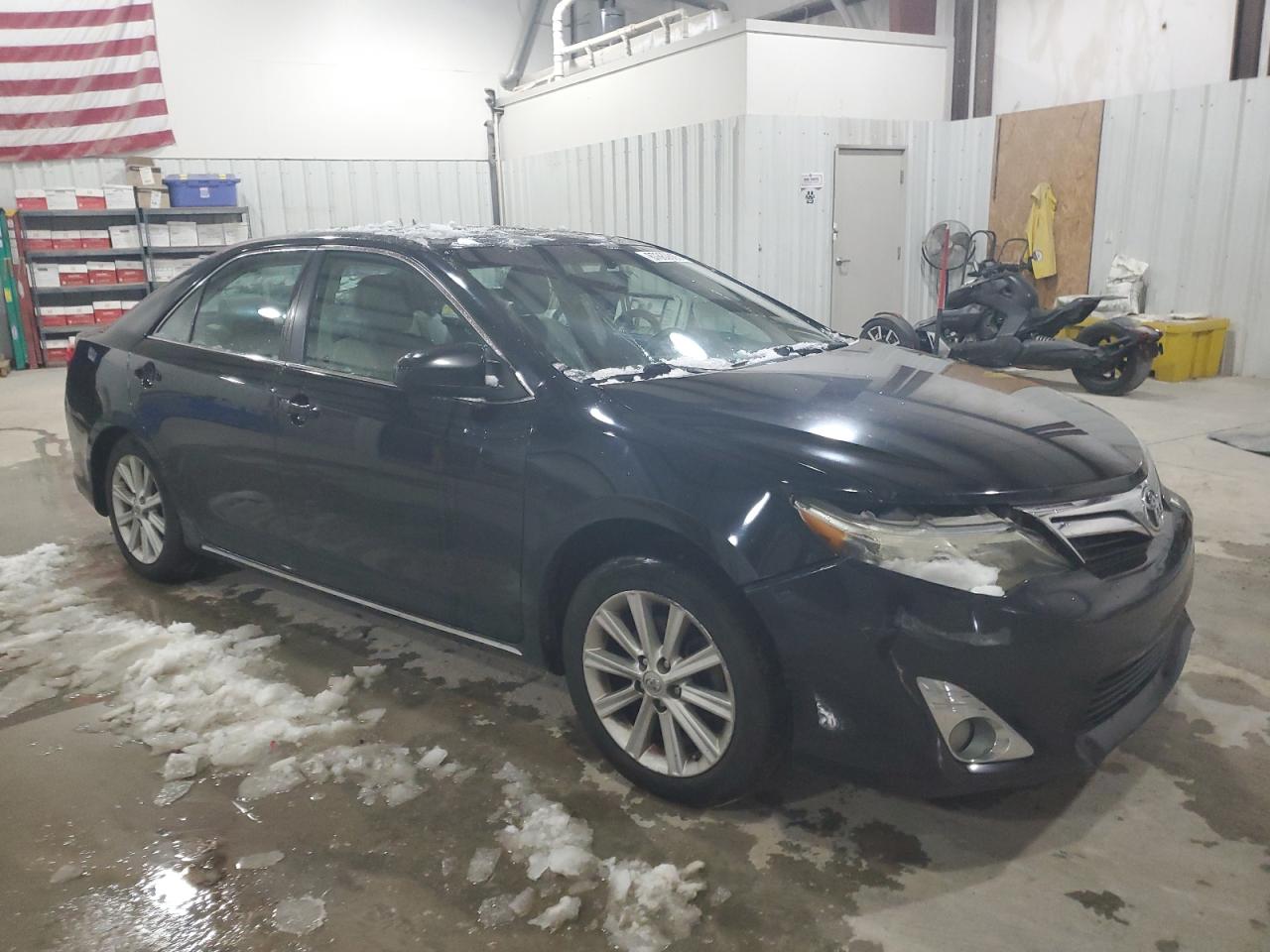 2014 Toyota Camry - Image 4