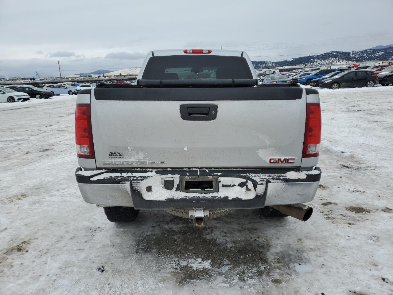 2010 GMC Sierra - Image 6