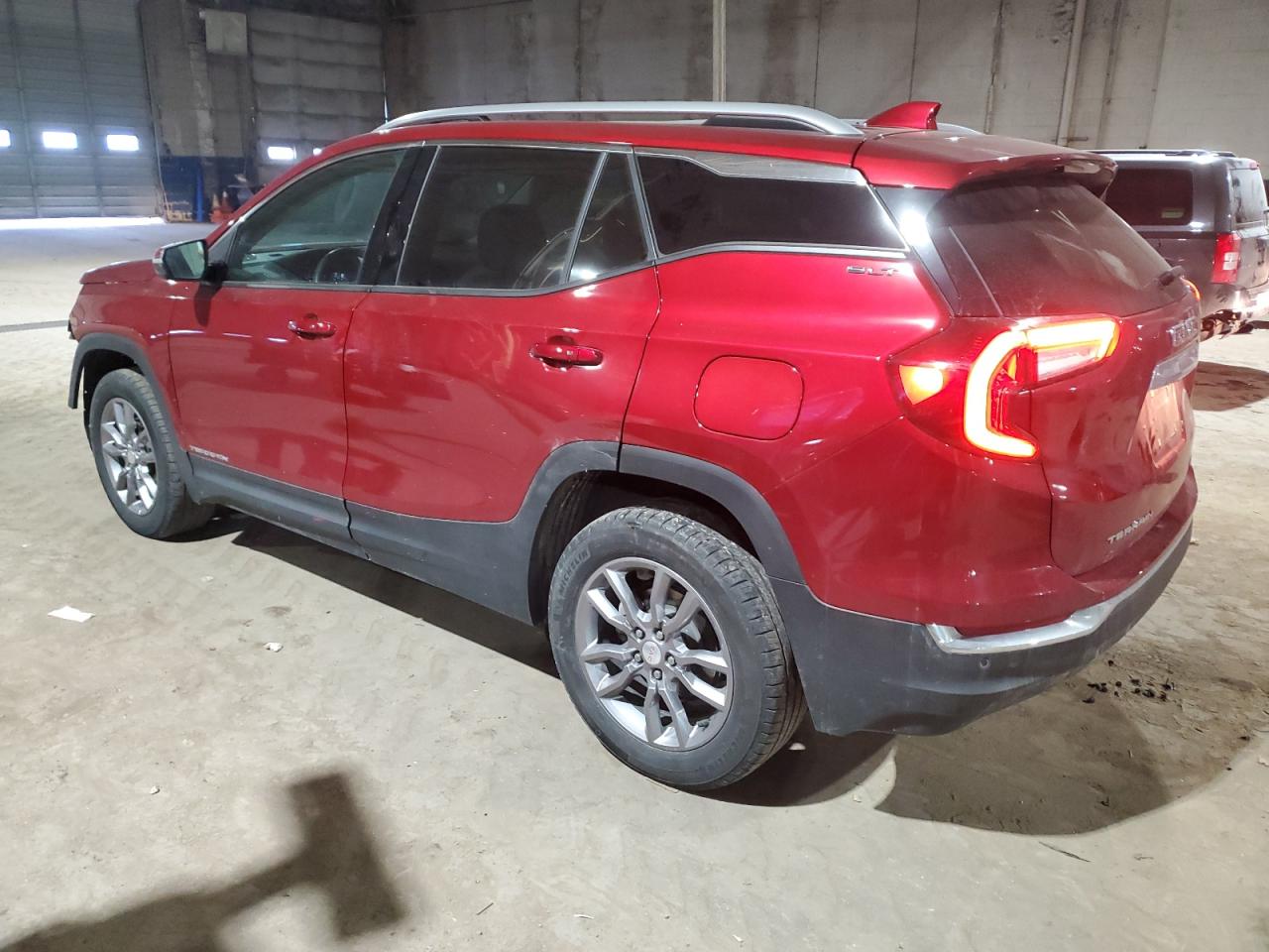 2022 GMC Terrain - Image 2