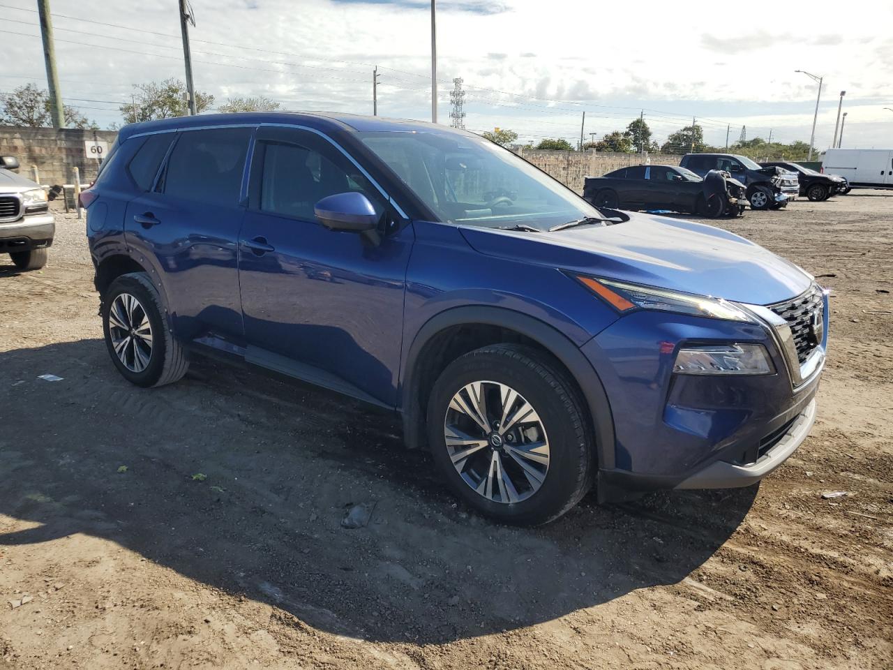 2021 Nissan Rogue - Image 4
