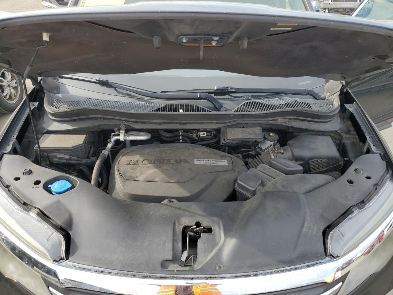 2016 Honda Pilot - Image 11