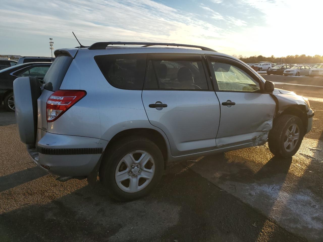 2010 Toyota RAV 4 - Image 3