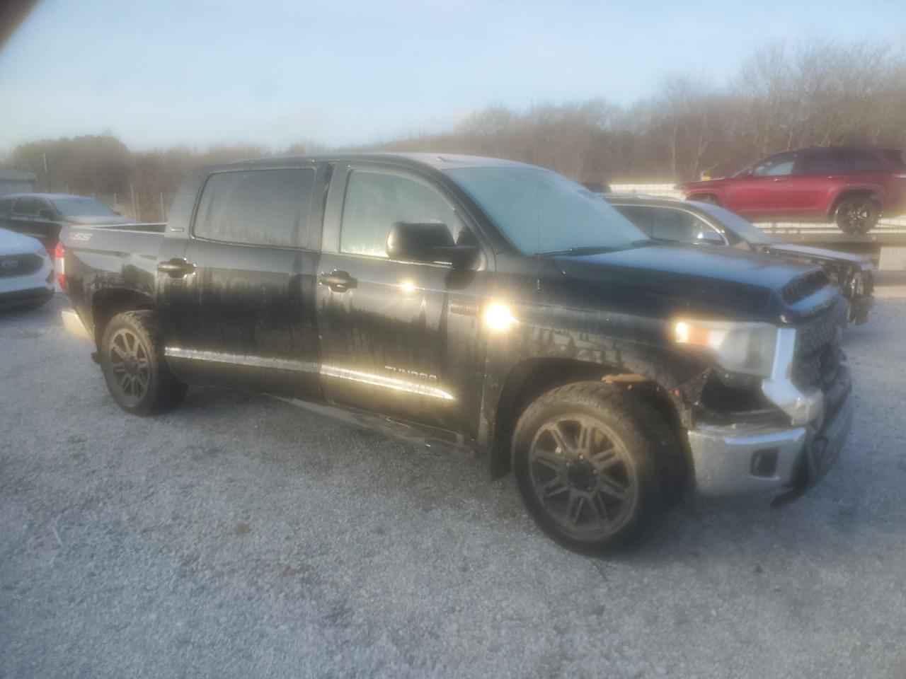 2019 Toyota Tundra - Image 4