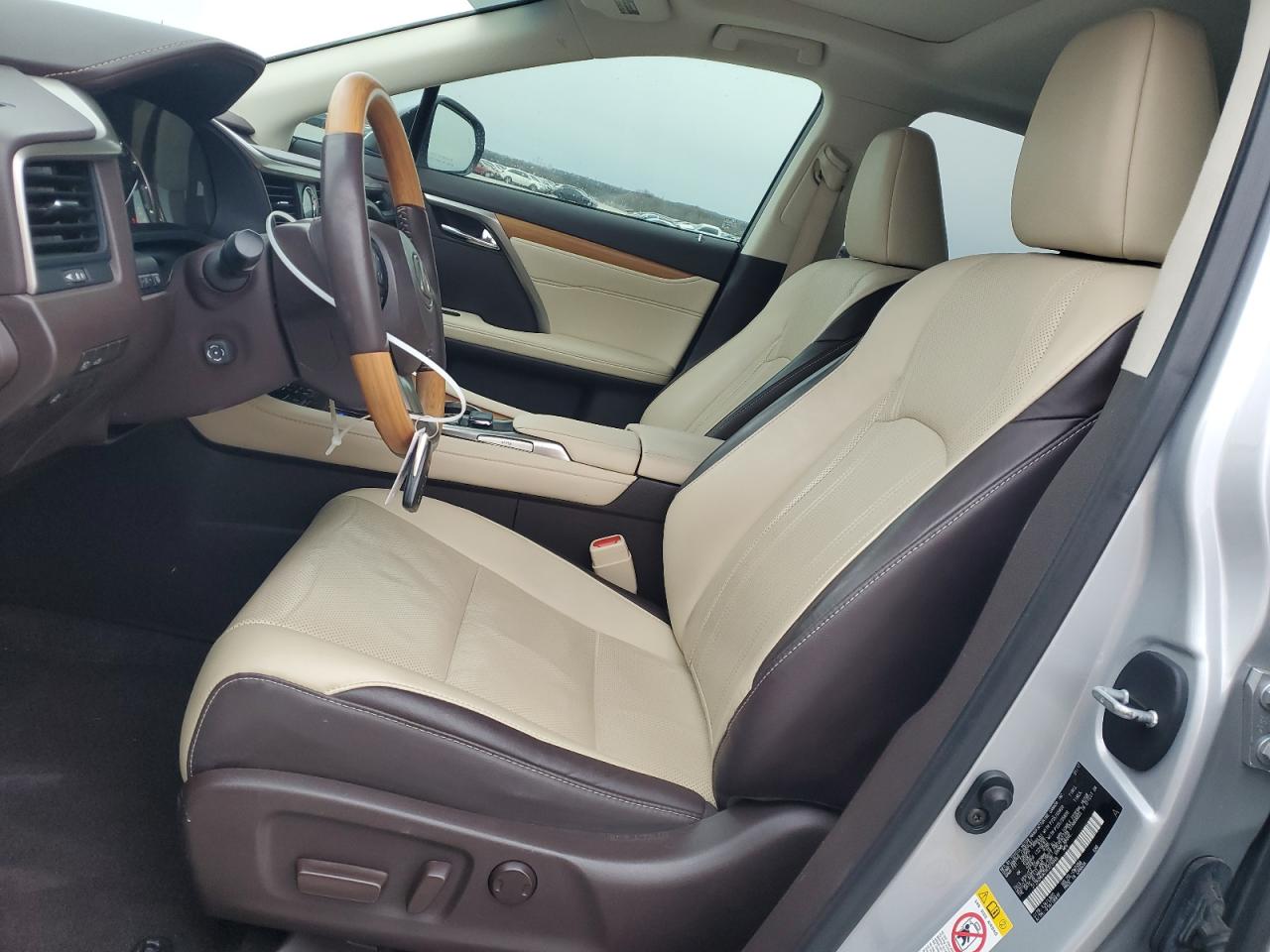 2017 Lexus RX - Image 7