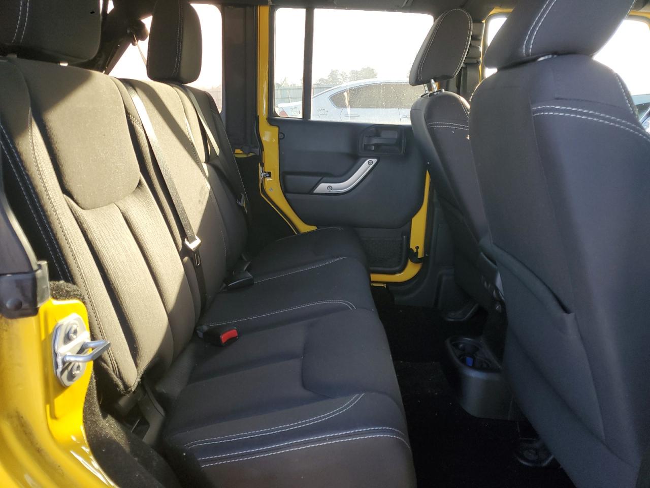 2015 Jeep Wrangler - Image 11