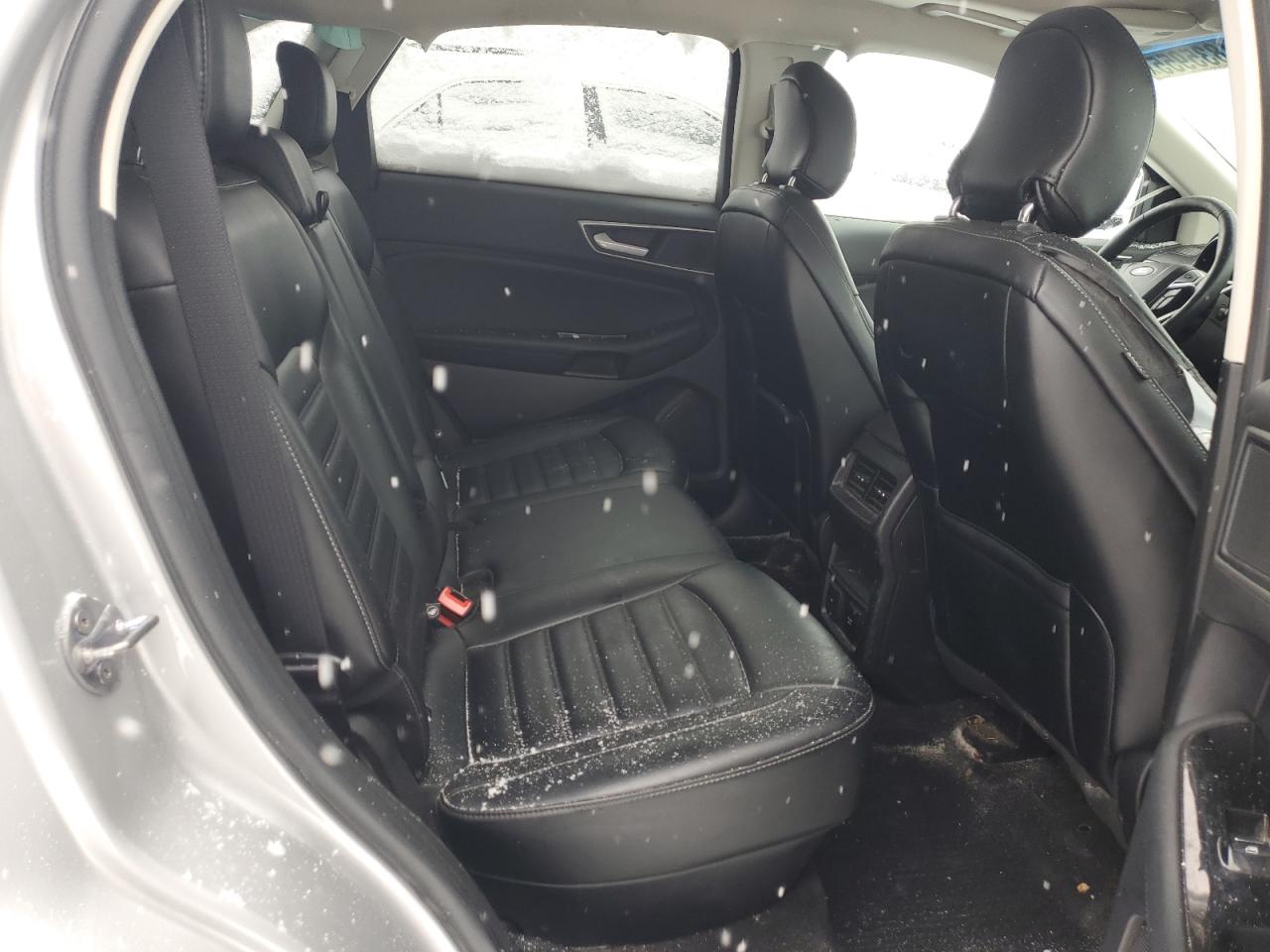 2019 Ford Edge - Image 11