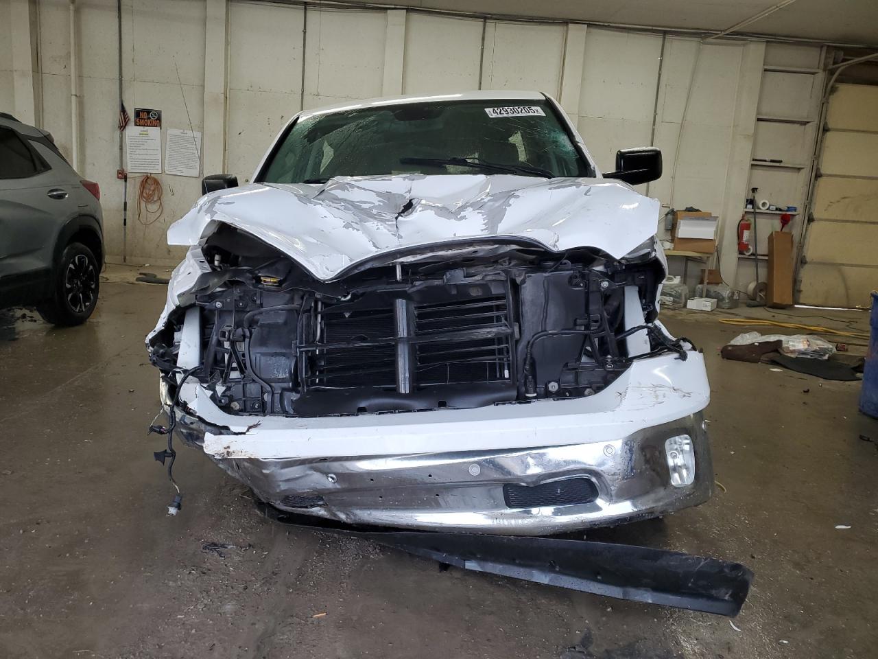2015 RAM 1500 - Image 5