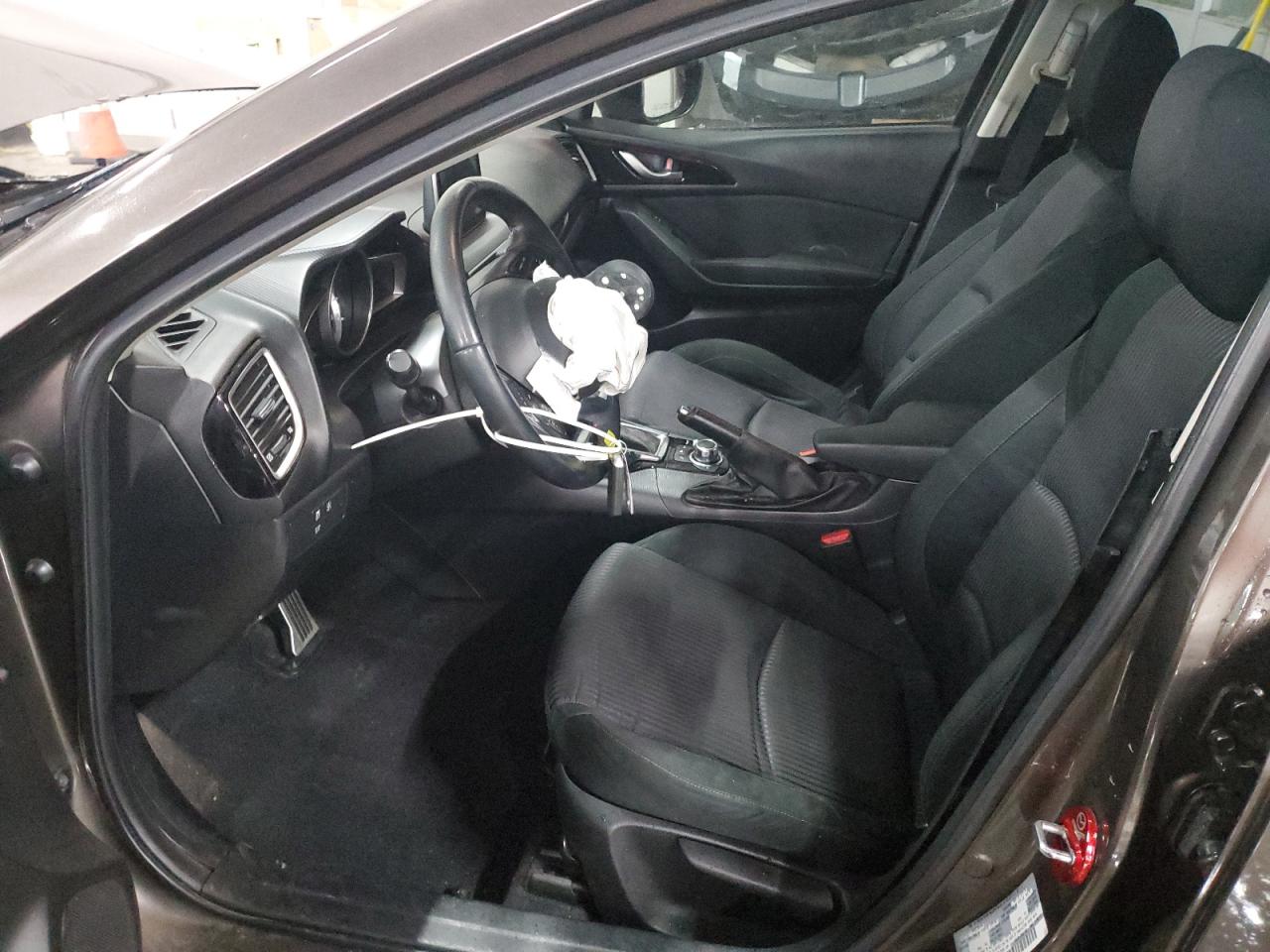 2015 Mazda 3 - Image 7