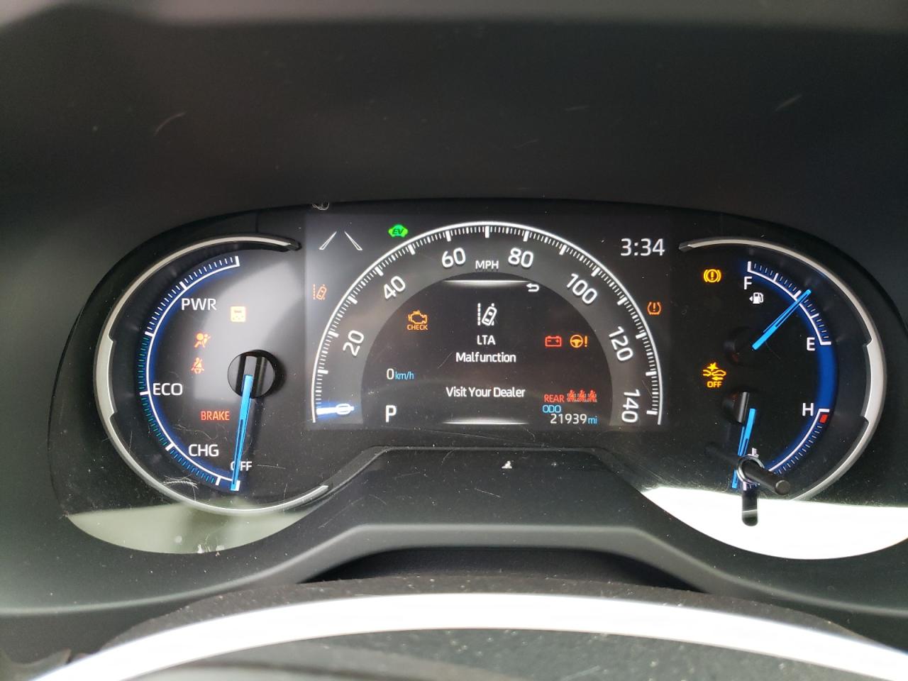 2023 Toyota RAV 4 - Image 9