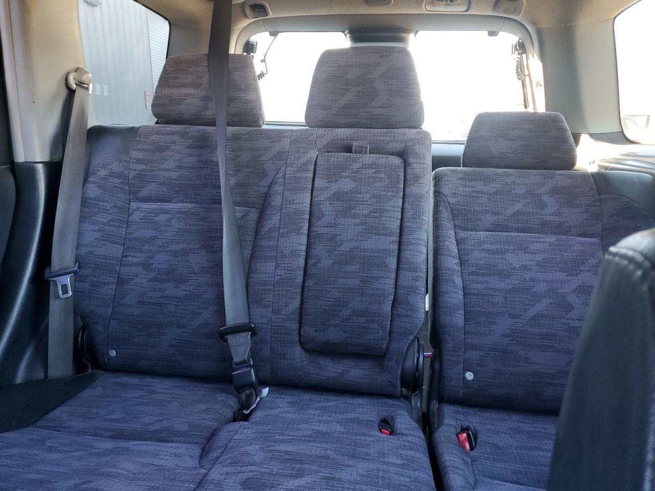 2004 Honda Cr-V Lx VIN: JHLRD68474C016791 Lot: 87905745