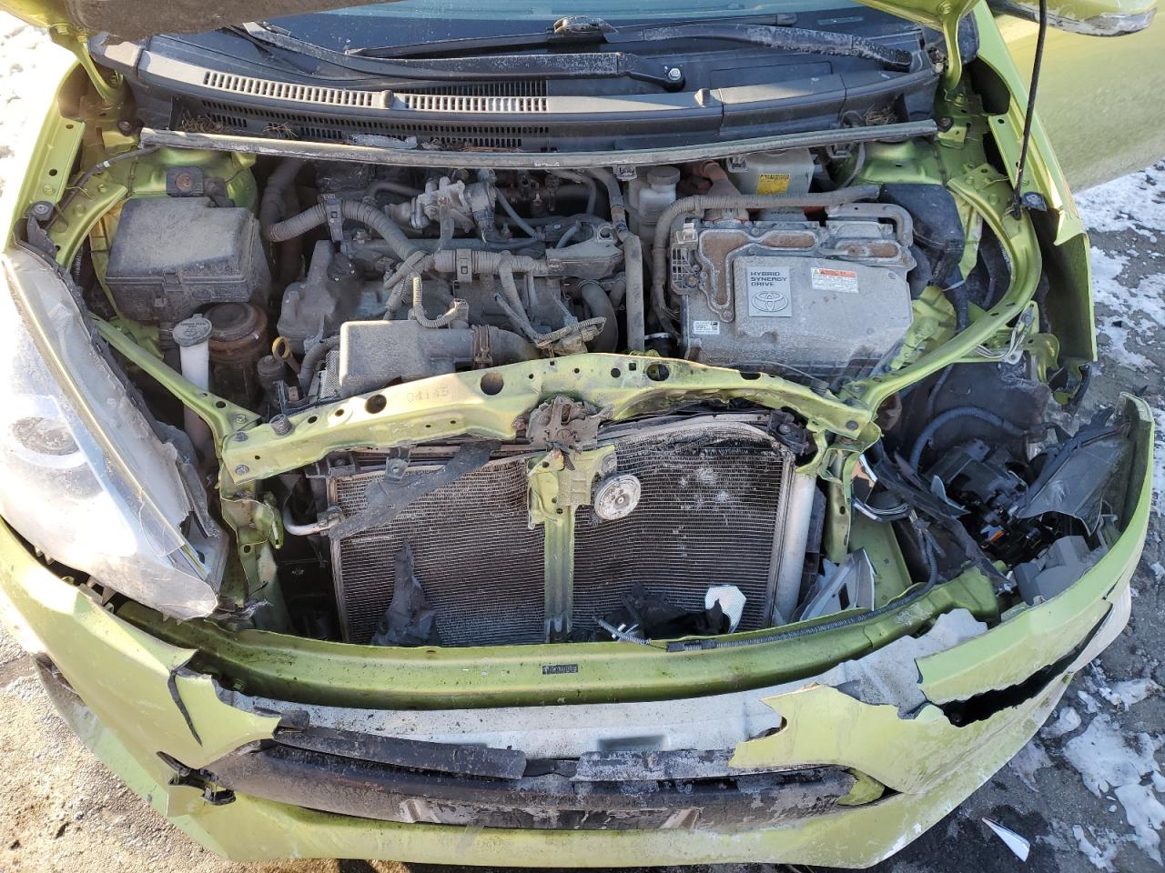 2015 Toyota Prius - Image 12