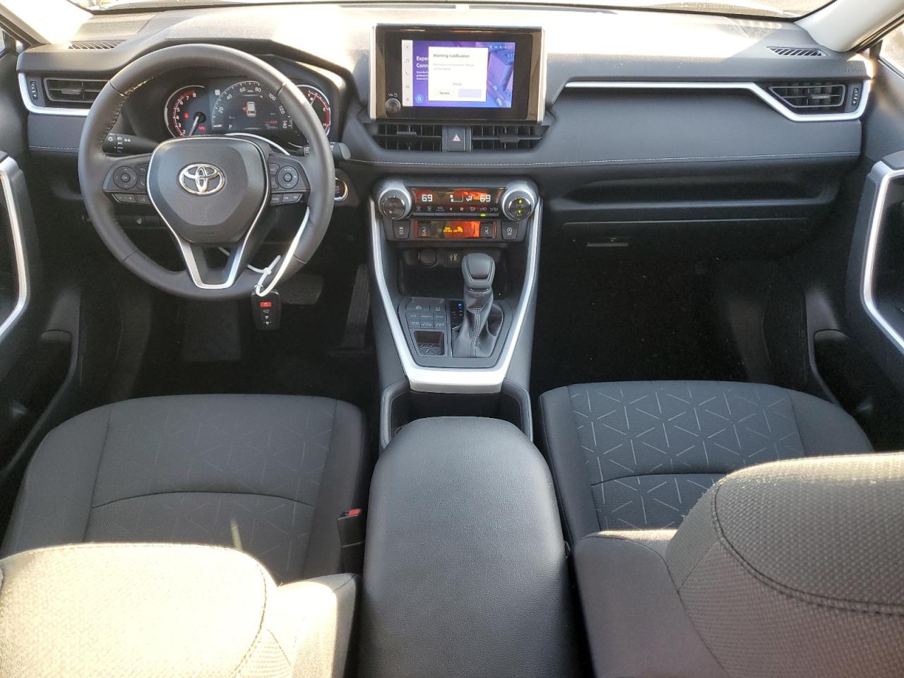2023 Toyota RAV 4 - Image 8