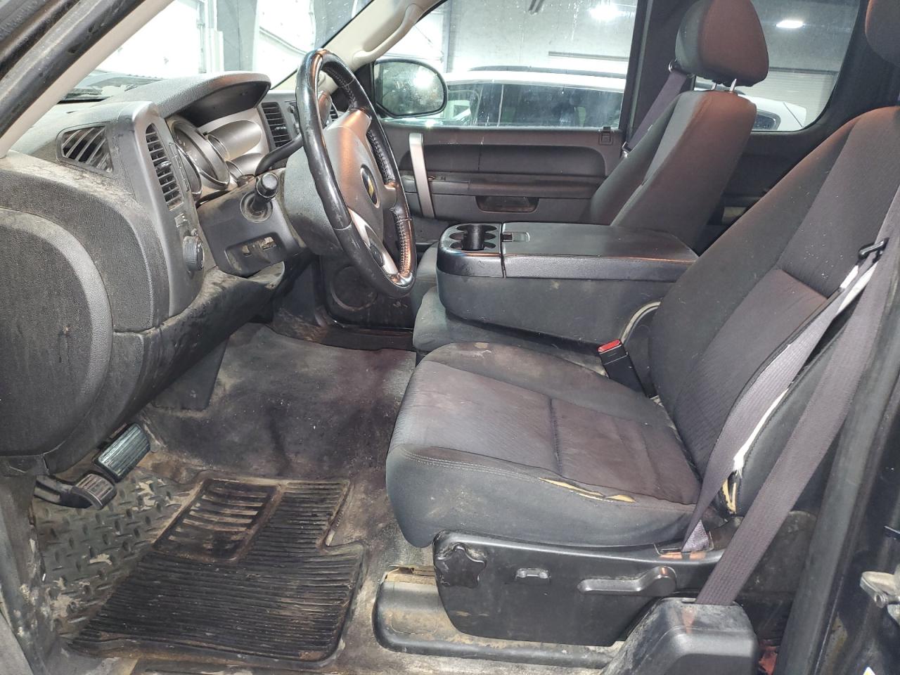 2011 Chevrolet Silverado - Image 7