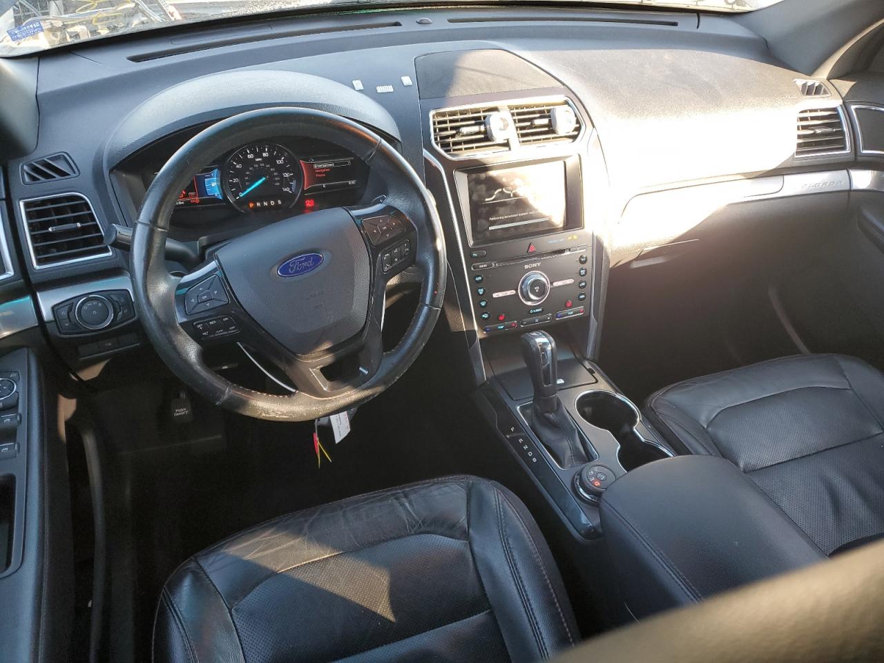 2016 Ford Explorer - Image 8