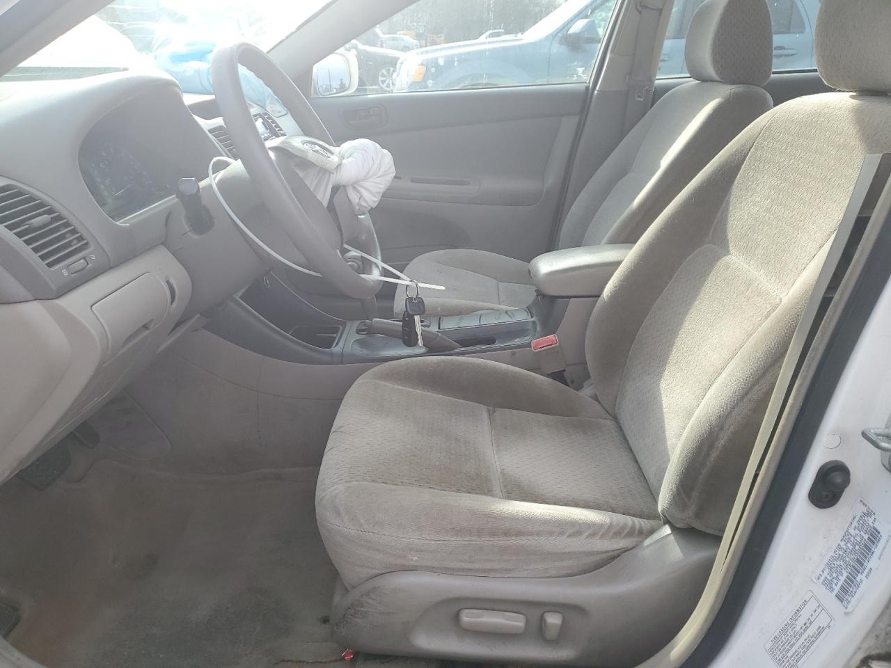 2003 Toyota Camry - Image 7