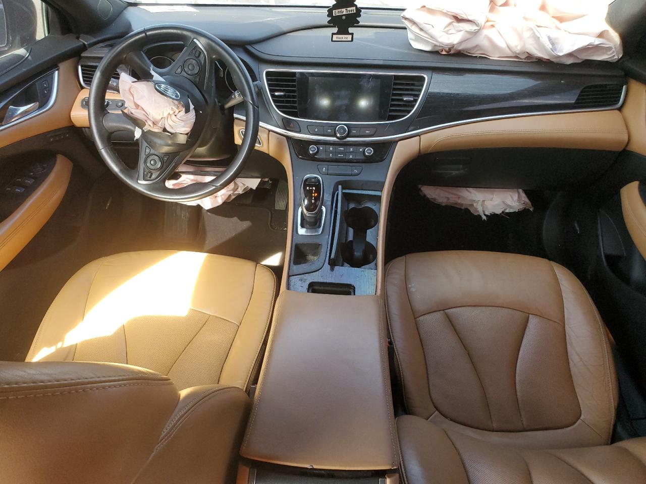 2017 Buick LaCrosse - Image 8