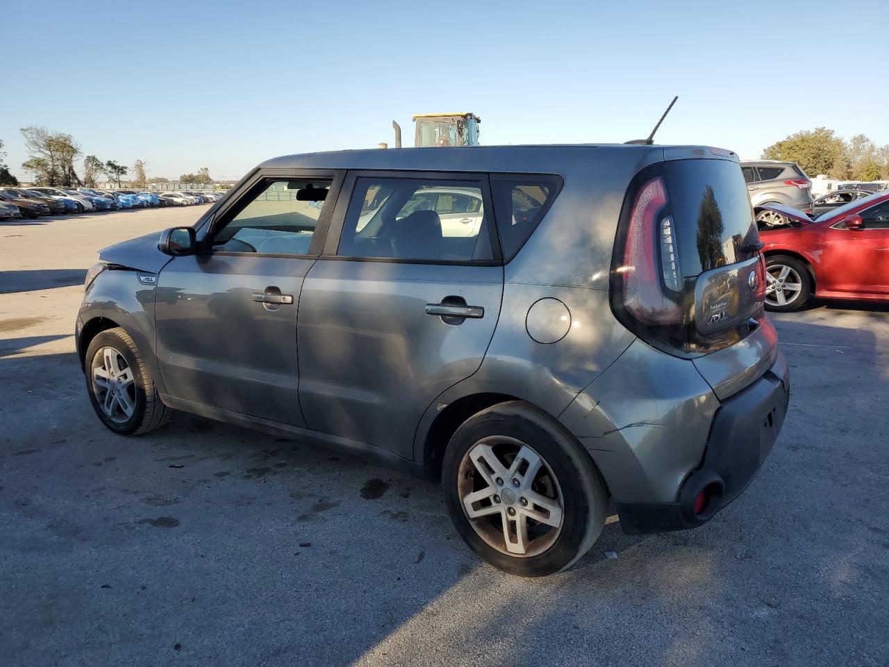 VIN KNDJN2A26G7381646 2016 KIA SOUL no.2