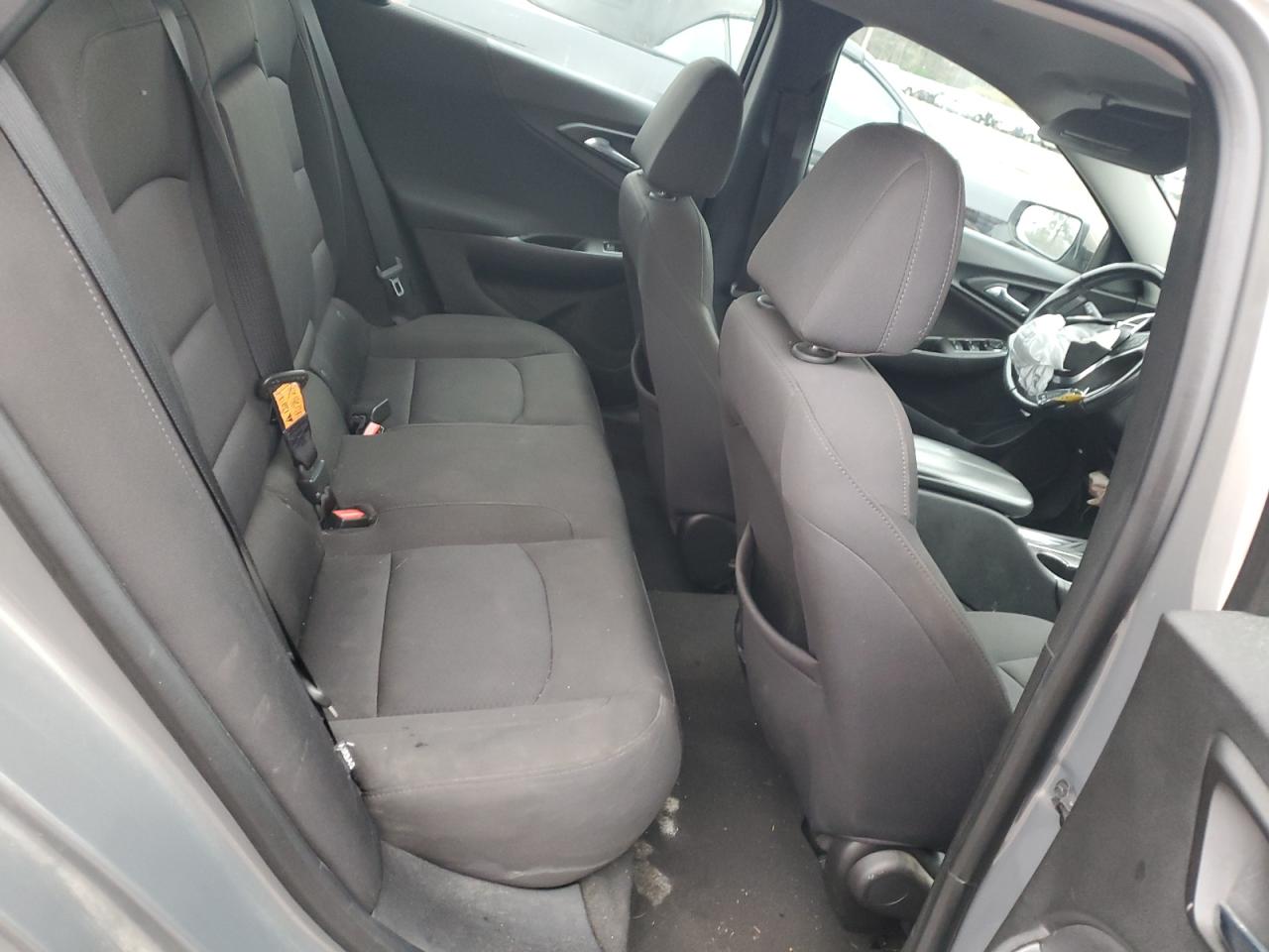 2018 Chevrolet Malibu - Image 10