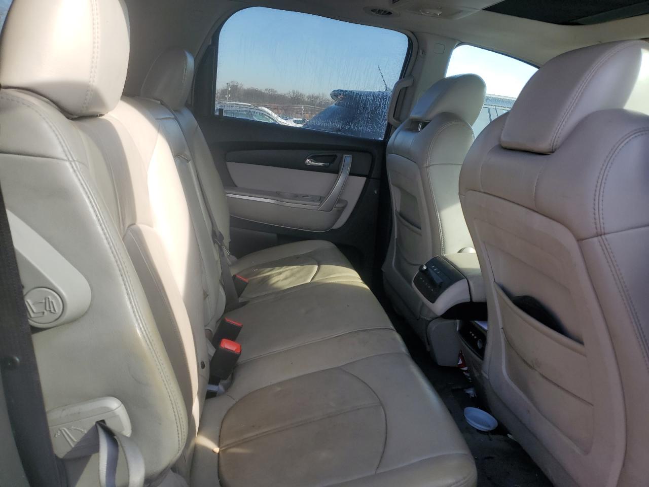 2008 GMC Acadia - Image 11