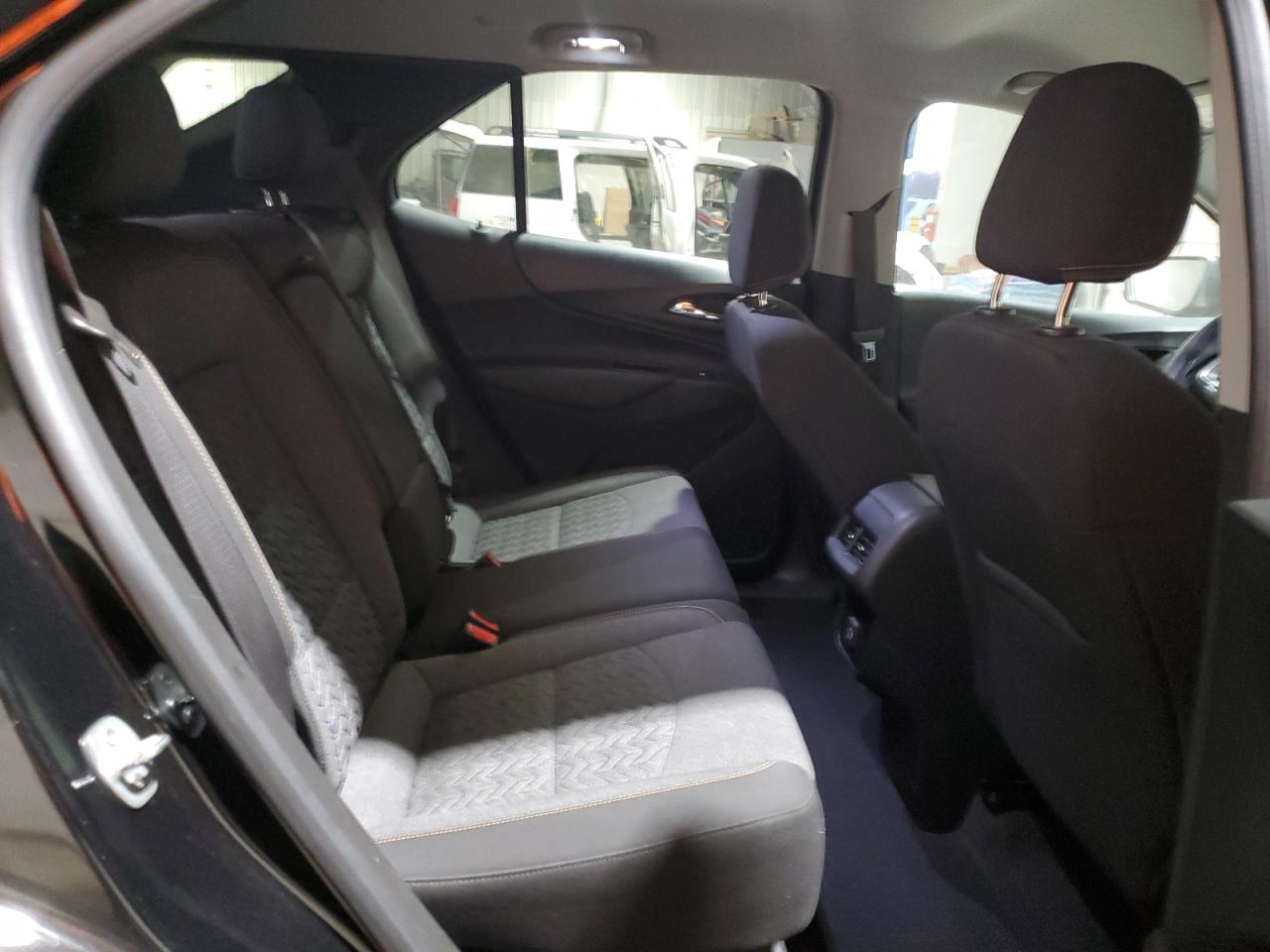 2022 Chevrolet Equinox - Image 11