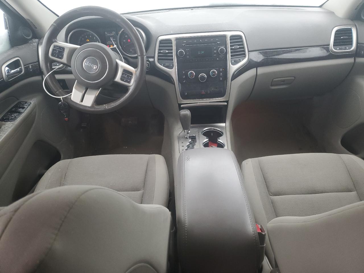 2011 Jeep Grand Cherokee - Image 8