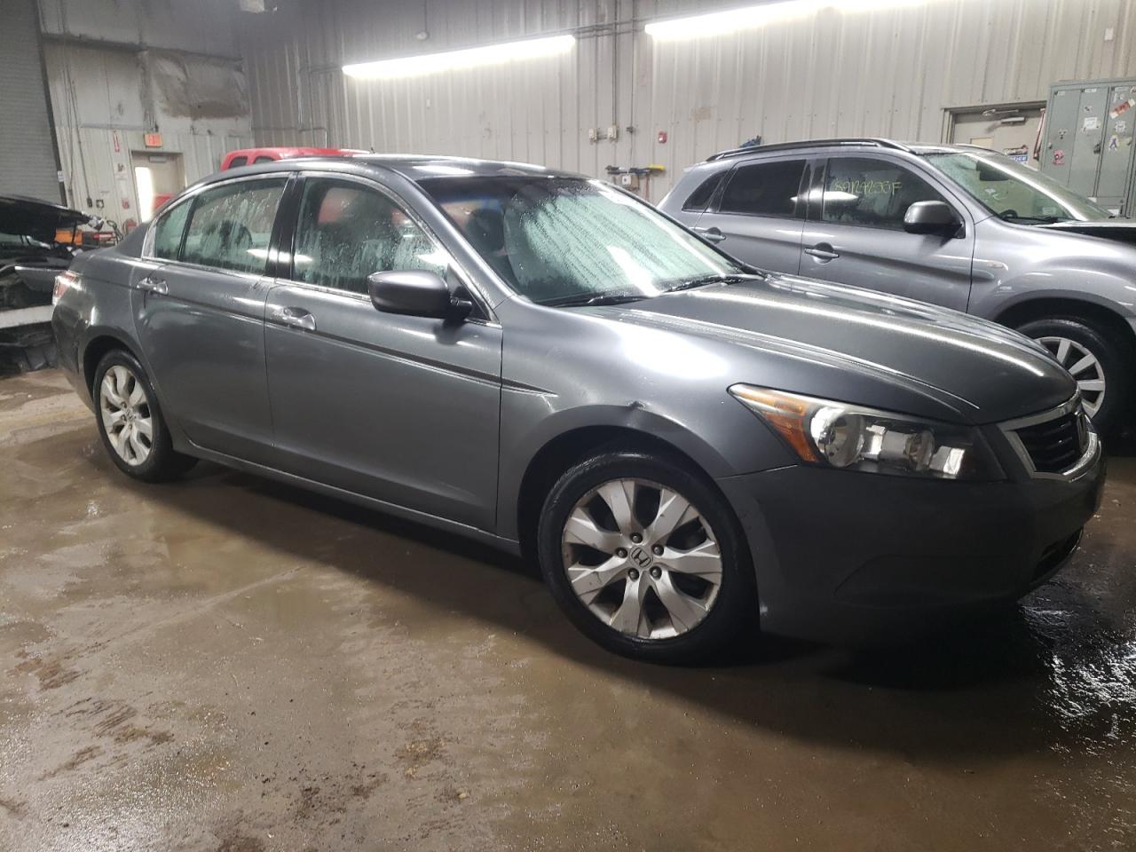 2010 Honda Accord - Image 4