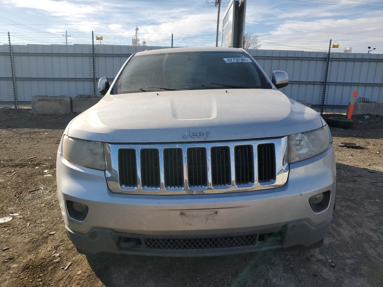 2011 Jeep Grand Cherokee - Image 5