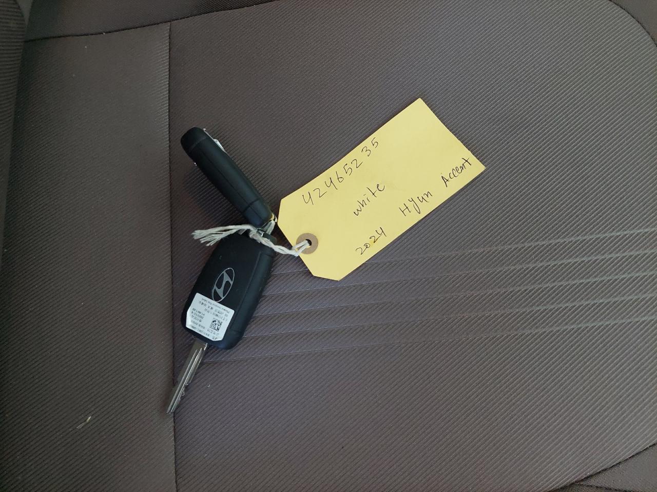 MALGT41DXRM084832 - 2024 HYUNDAI ACCENT - #42465235