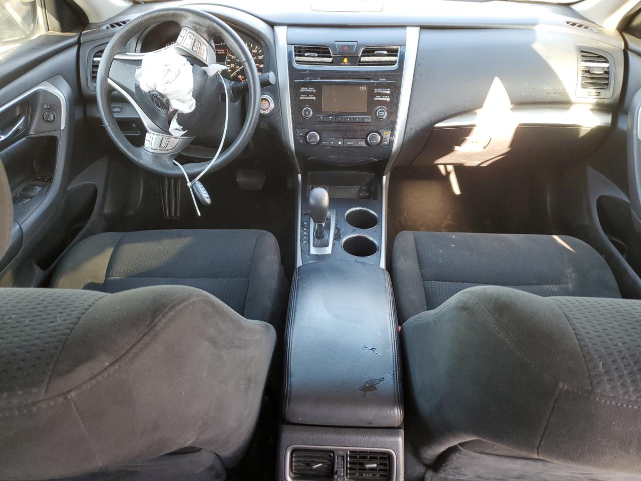 2015 Nissan Altima - Image 8