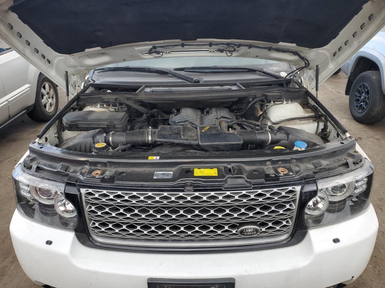 2012 Land Rover Range Rover - Image 12