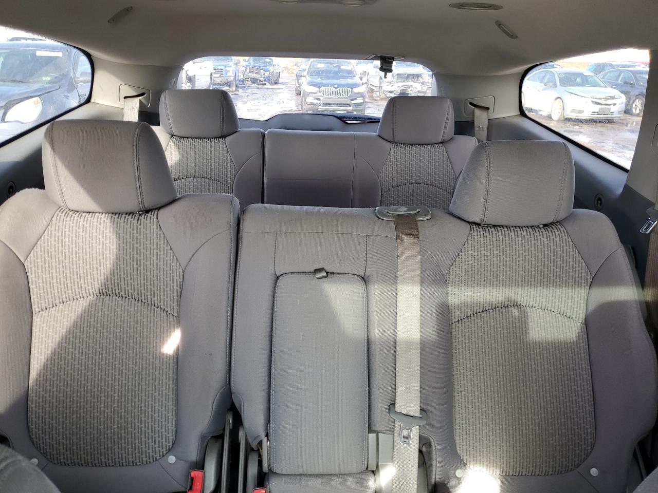 2010 Chevrolet Traverse - Image 10