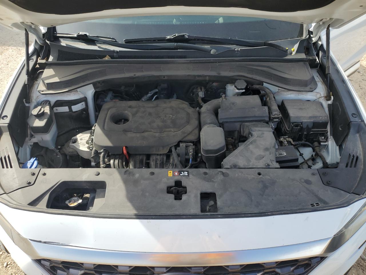 2019 Hyundai Santa Fe - Image 12