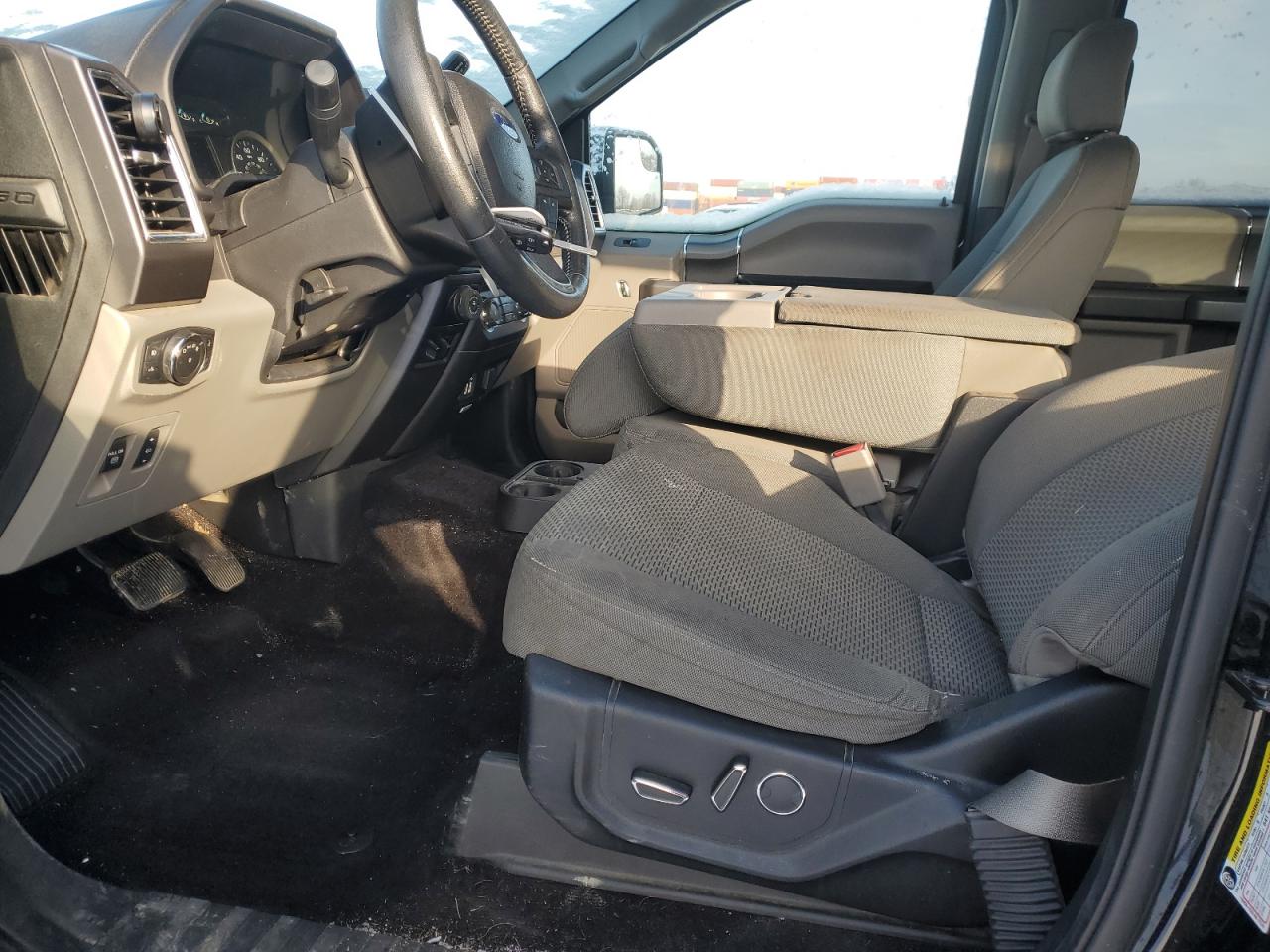 2017 Ford F-150 - Image 7