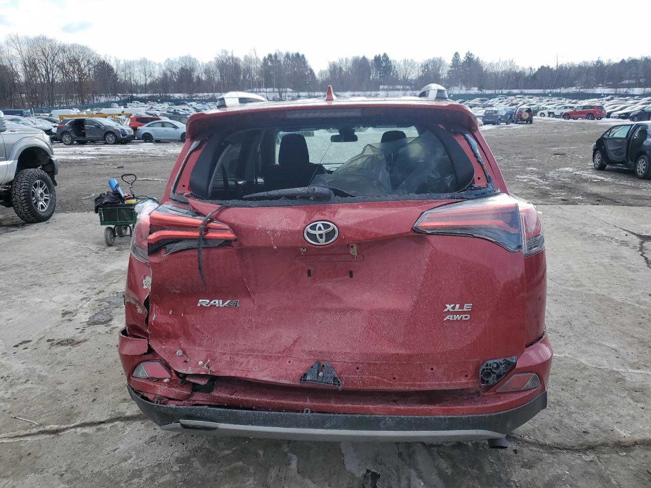 2017 Toyota RAV 4 - Image 6