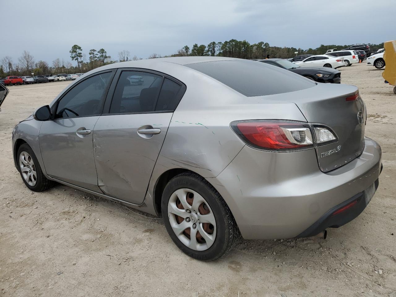2011 Mazda 3 - Image 2